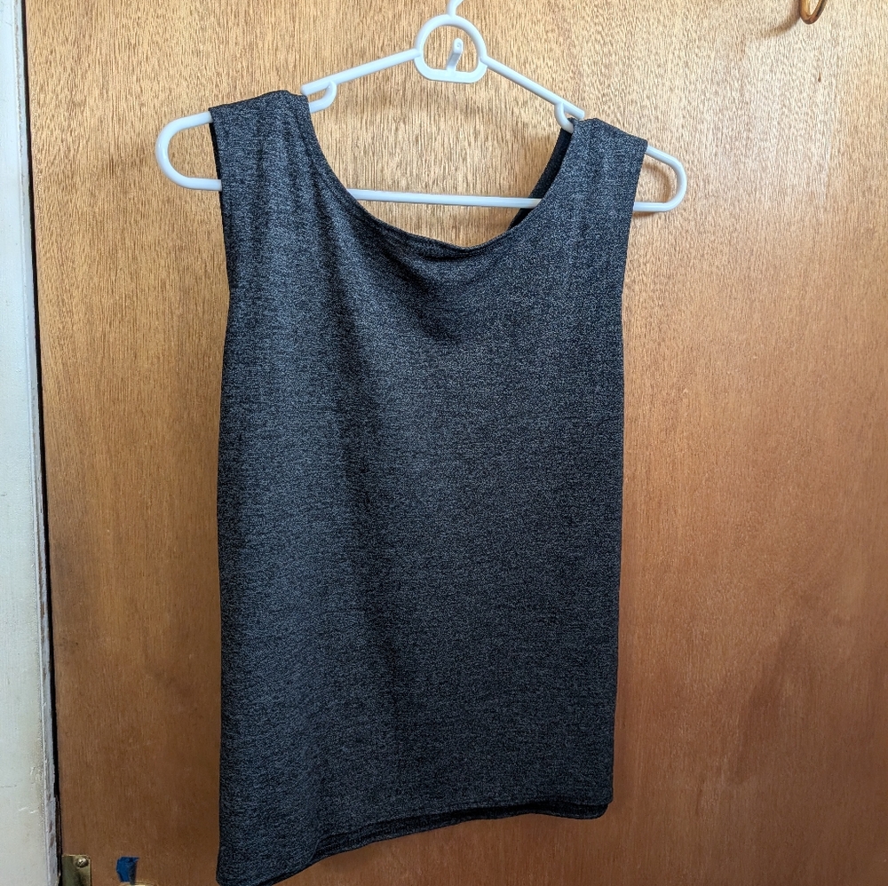 Five piece mix and match Max Studio color heather charcoal and black.